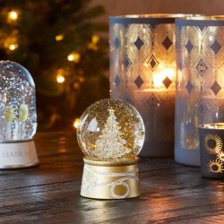 RM Celebrate Christmas Snowglobe, s