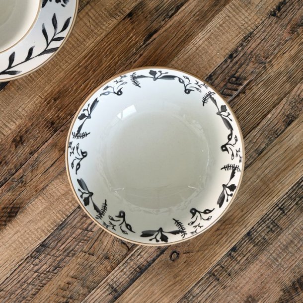 RM  Romance D'Amour Bowl, m