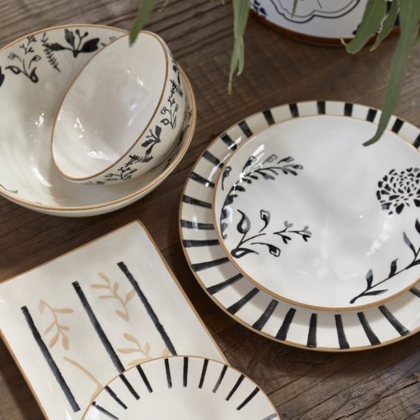 RM Romance D'Amour Pasta plate 