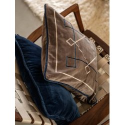 Lexington Graphic Embroidered Velvet Pudebetr�k