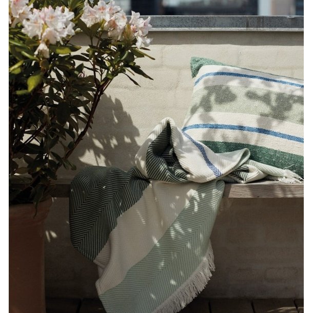 Lexington Irregular Striped Organic Cotton pude